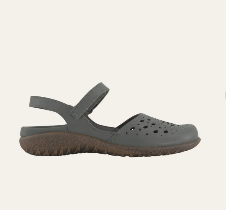 NAOT Arataki Roots Green Leather