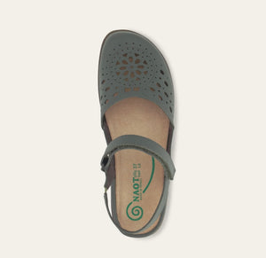NAOT Arataki Roots Green Leather