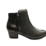Black boot with zipper