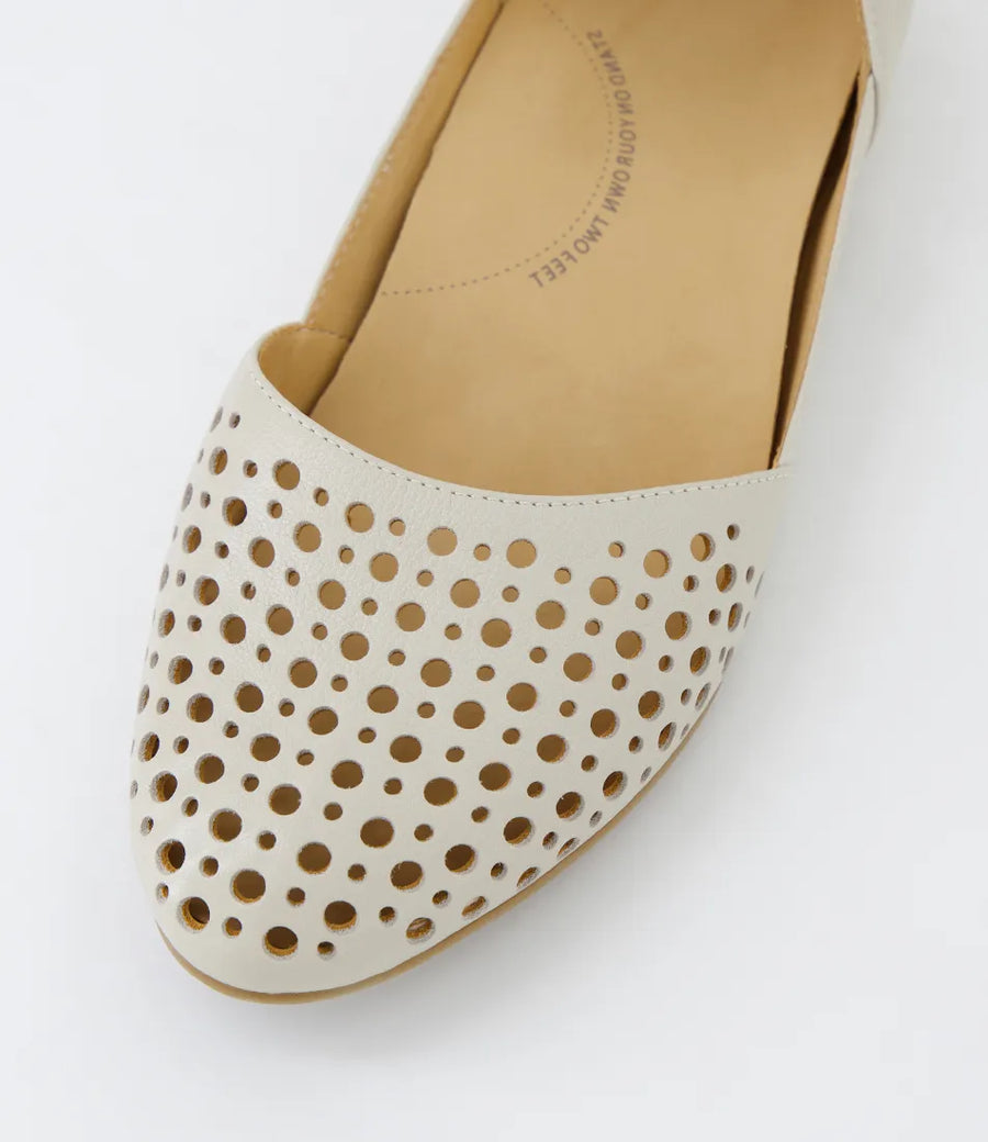 Ziera Carrole XF Almond